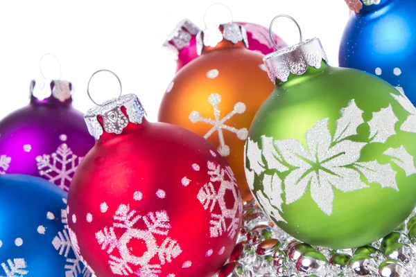 Vánoční koule s vločka symboly — Stock fotografie