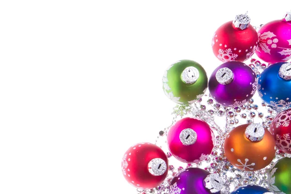 Weihnachtskugeln mit Schneeflocken-Symbolen — Stockfoto