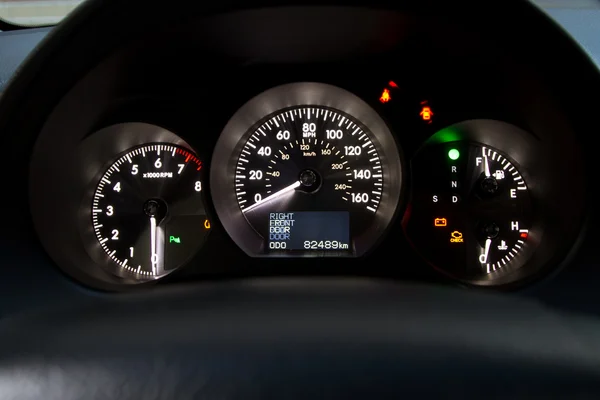 Işıklı araba kontrol paneli — Stok fotoğraf