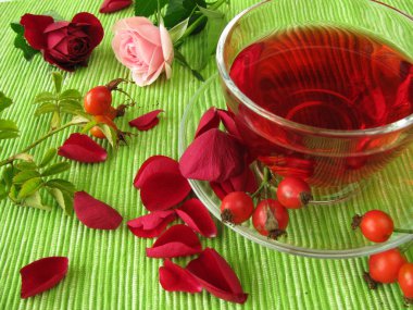 meyve çay rose hips ve gül çiçek