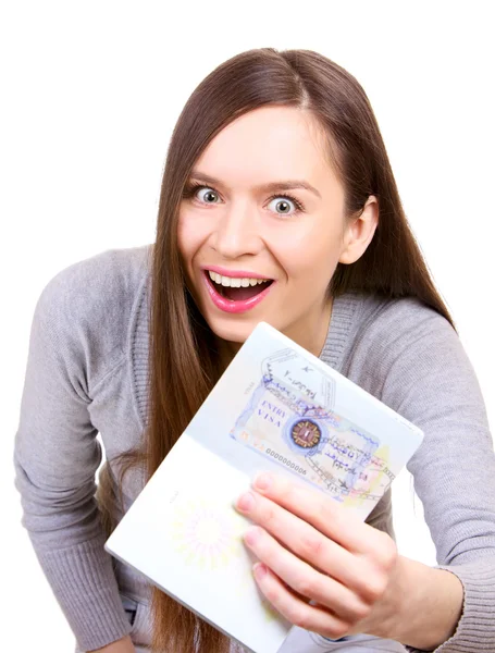 Fiatal nő boldog-hoz kap vízumot útlevelét — Stock Fotó