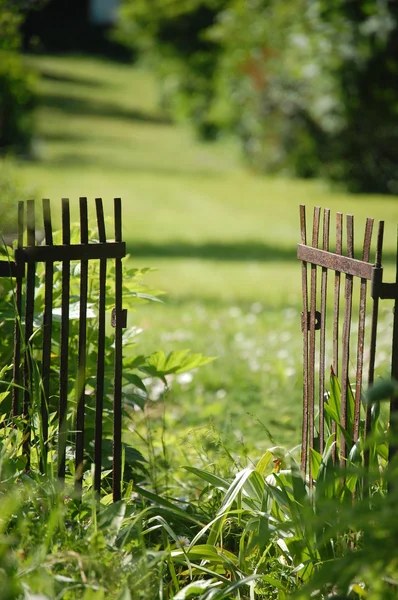 Ворота в саду Лицензионные Стоковые Фото