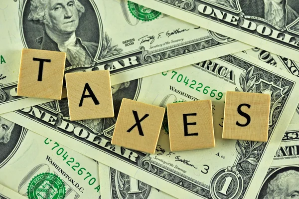 Impostos em letras — Fotografia de Stock