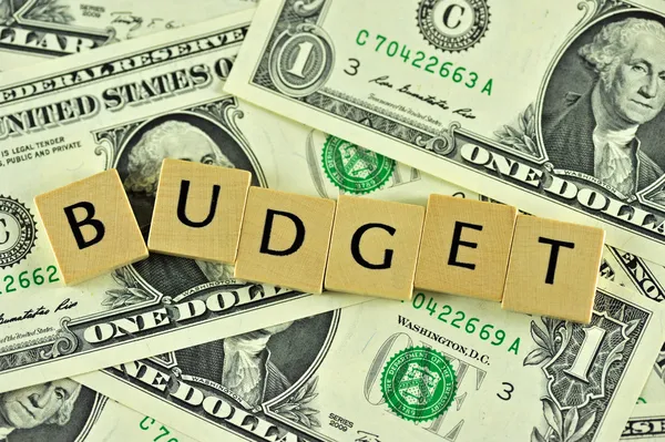 Бюджету в lettern — стокове фото