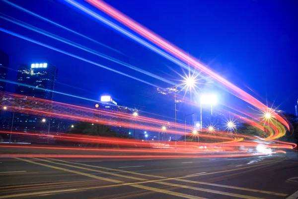 Licht paden van snelweg — Stockfoto
