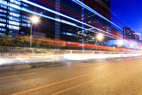 Spitsuur verkeer in Peking nachts — Stockfoto