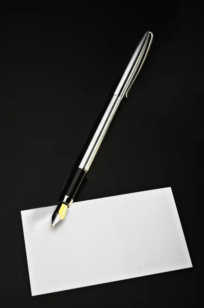 Kartvizit ve dolma kalem — Stok fotoğraf