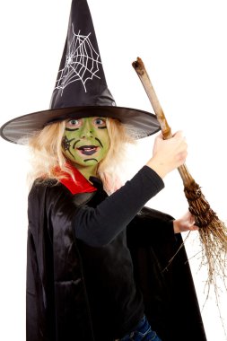 süpürge ile yeşil halloween cadı