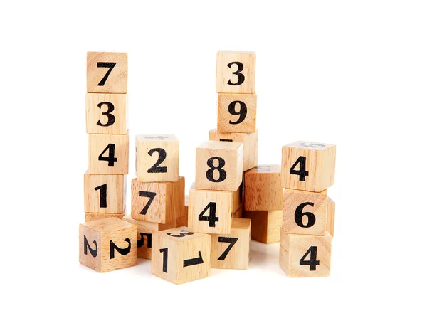 Beaucoup de blocs de bois avec des chiffres — Photo