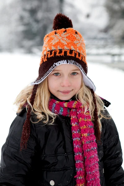 Portrait of Dutch girl in wintertime — Stock Photo, Image