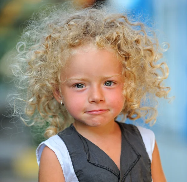 Krásné blonďaté dítě — Stock fotografie