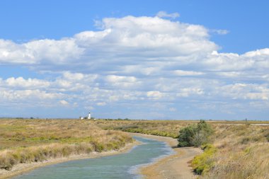 camargue doğal PA gacholle feneri ile Akdeniz manzarası