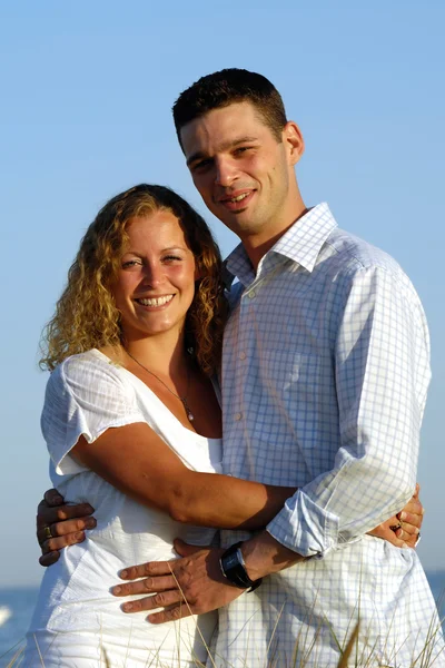 Young happy couple — Stock Photo, Image