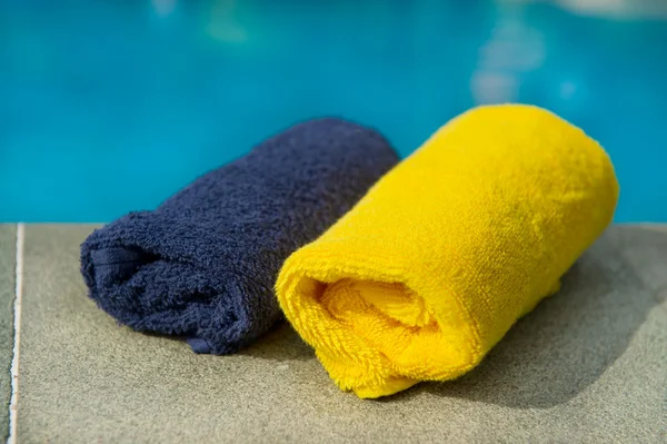 Ręczniki w niebieski i żółty — Zdjęcie stockowe