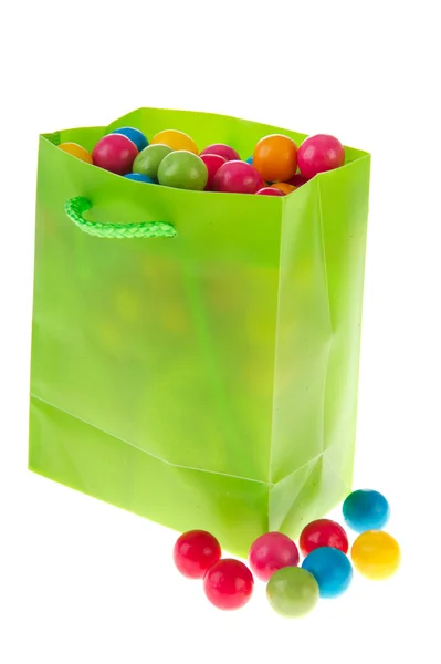 Bolso verde bolas de goma de mascar —  Fotos de Stock