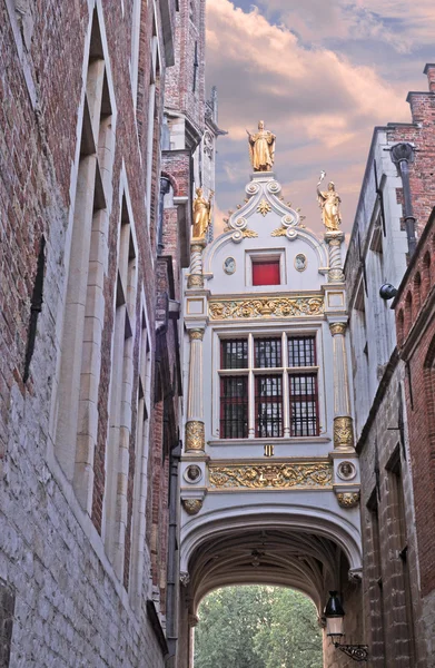 Bruges, vak ezelstraat — Stock Fotó