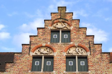 karga-bastım gable, bruges