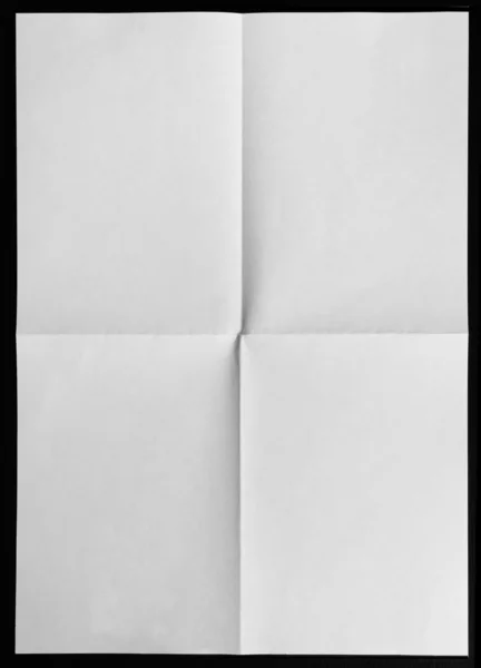 Papier gefaltet in vier — Stockfoto