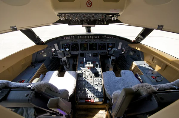Piloto cockpit — Fotografia de Stock