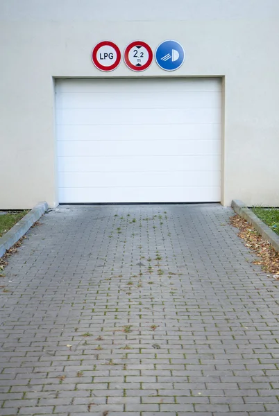 Garage gate — Stock Photo, Image