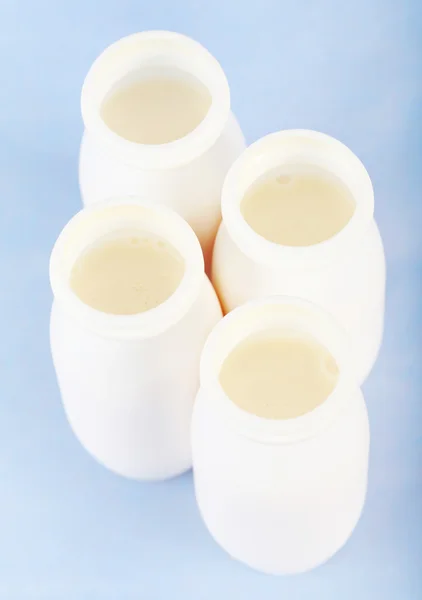 Přírodní bílý jogurt drink — Stock fotografie