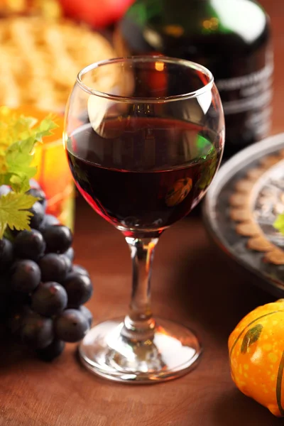 Şükran günü için kırmızı şarap — Stok fotoğraf