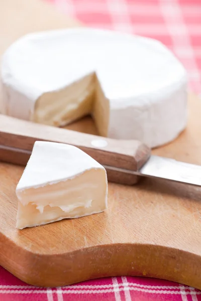 Brie peyniri — Stok fotoğraf