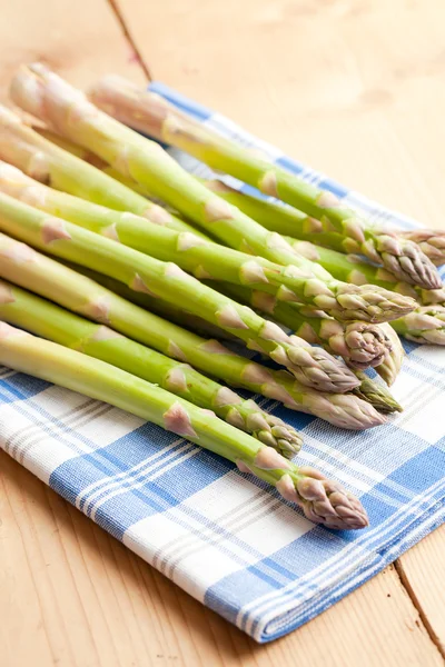 Fresh green asparagus — Stock Photo, Image