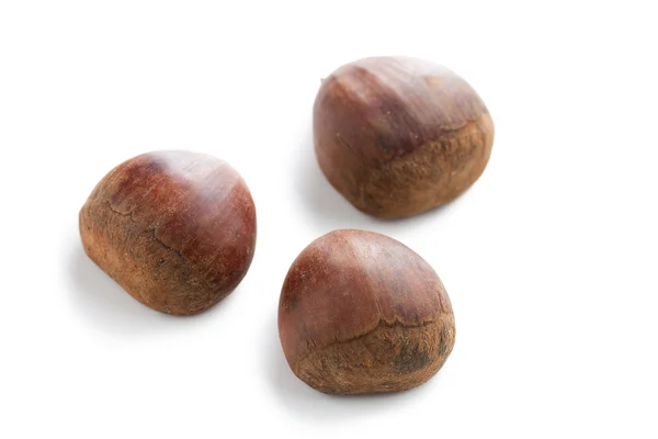 Chesnuts σε άσπρο φόντο — Φωτογραφία Αρχείου