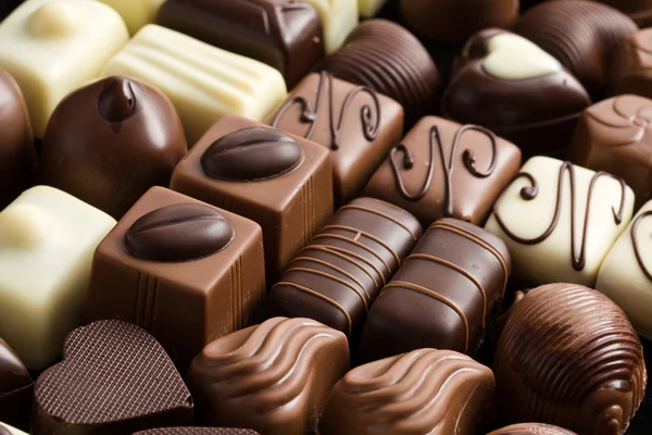 Verschiedene Schokoladenpralinen — Stockfoto
