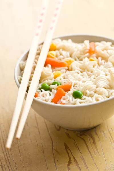 Aziatische noodlesoep — Stockfoto