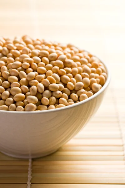 Soya beans in ceramic bowl — Stock Photo, Image