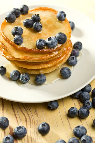 Tasty pancakes with blueberries — Stock Photo, Image