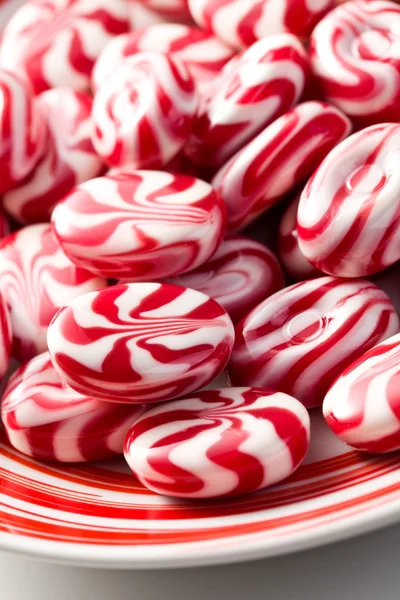 Red white bonbons — Stock Photo, Image