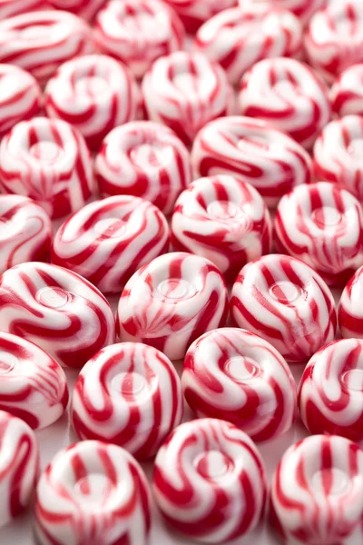 Červené bílé bonbony — Stock fotografie