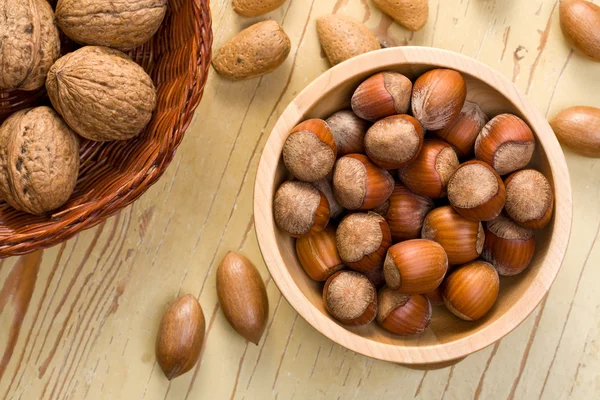 Hazelnuts in bowl — Stock Photo, Image