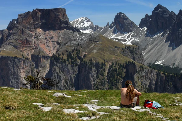 Relaxation in the mountains — Stock Photo, Image