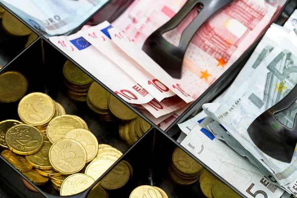 Euro peníze až do — Stock fotografie