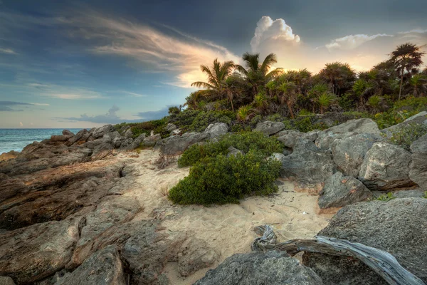 Pôr do sol incrível no Mar do Caribe — Fotografia de Stock