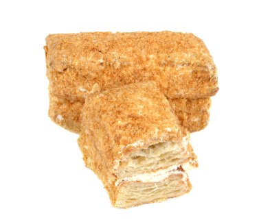 Beyaz arka plan üzerinde izole lezzetli ev yapımı puf böreği