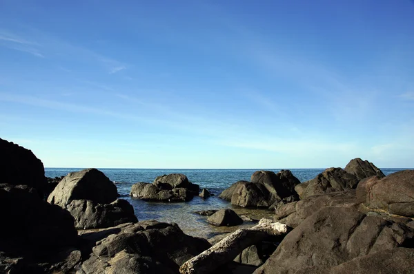 Playa rocosa — Foto de Stock