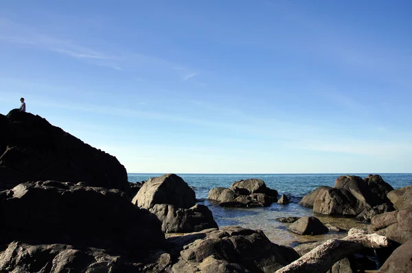 岩のビーチ — ストック写真