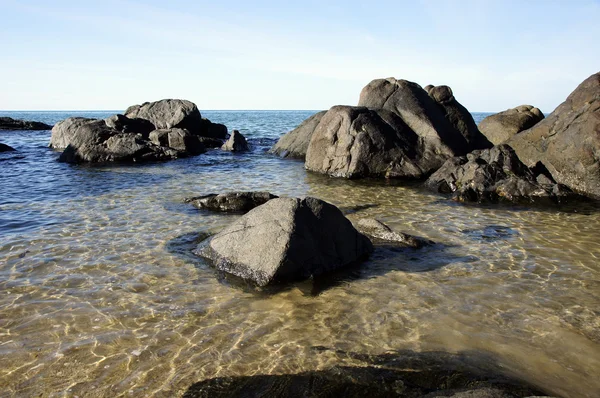 岩のビーチ — ストック写真
