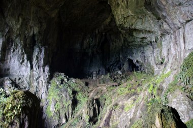 Peri mağaralar. Borneo