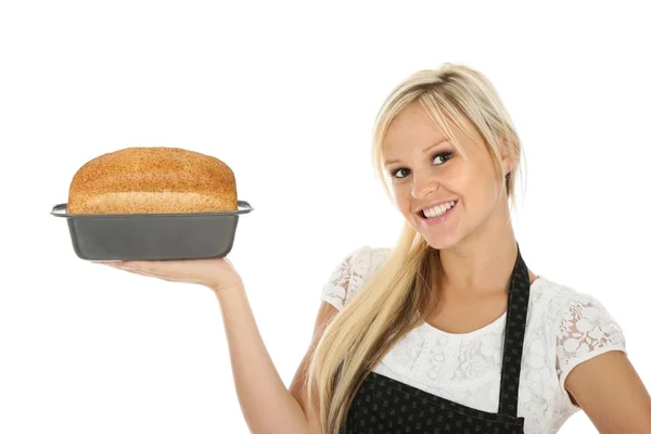 Wunderschöne Blondine mit frisch gebackenem Brot — Stockfoto