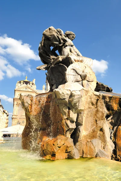 Terreaux fontána v Lyonu (Francie) — Stock fotografie