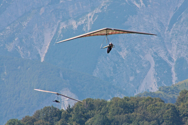 Hang gliding in Slovenia