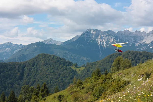 Deltavliegen in Slovenië — Stockfoto