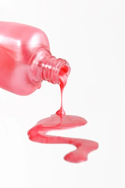 분홍색 매니큐어의 병 — 스톡 사진