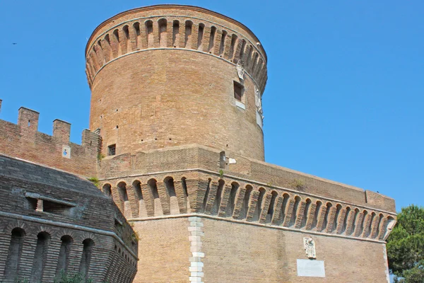 Torre do Castelo Giulius II em Óstia — Fotografia de Stock
